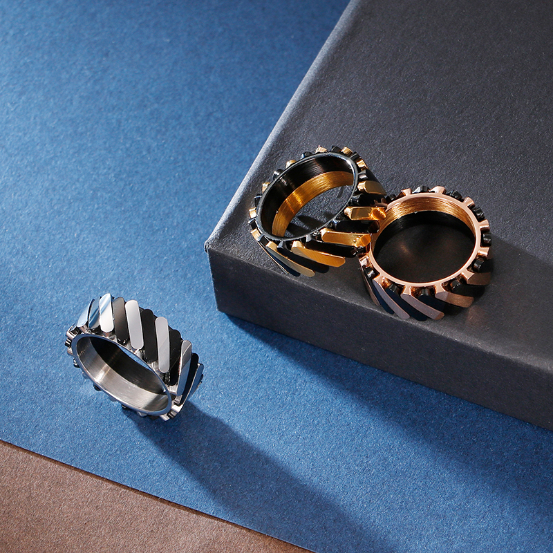 High Quality Fashion Stripe Stainless Steel Jewelry Ring For Men