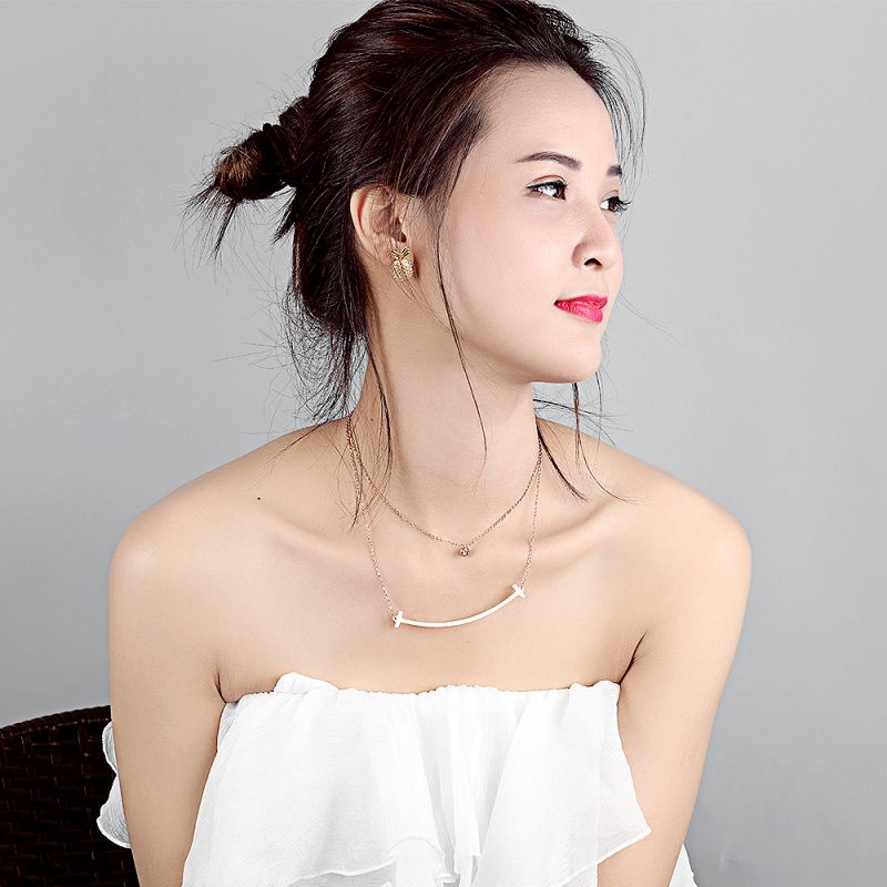 LICA Wholesale Women Rose Gold Round Design Simple Pendant Necklace