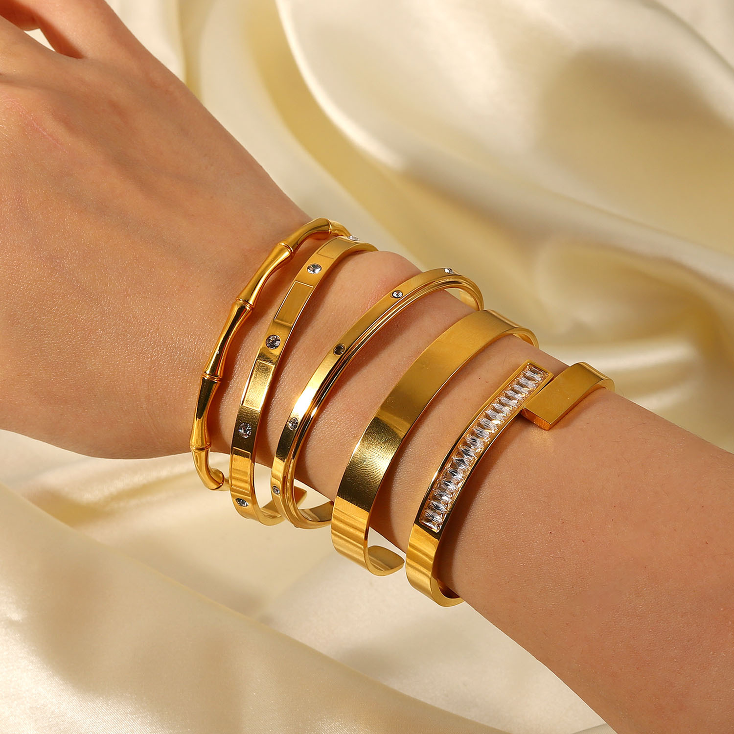 18k Gold Plate Stainless steel Bracelet Bangle Set