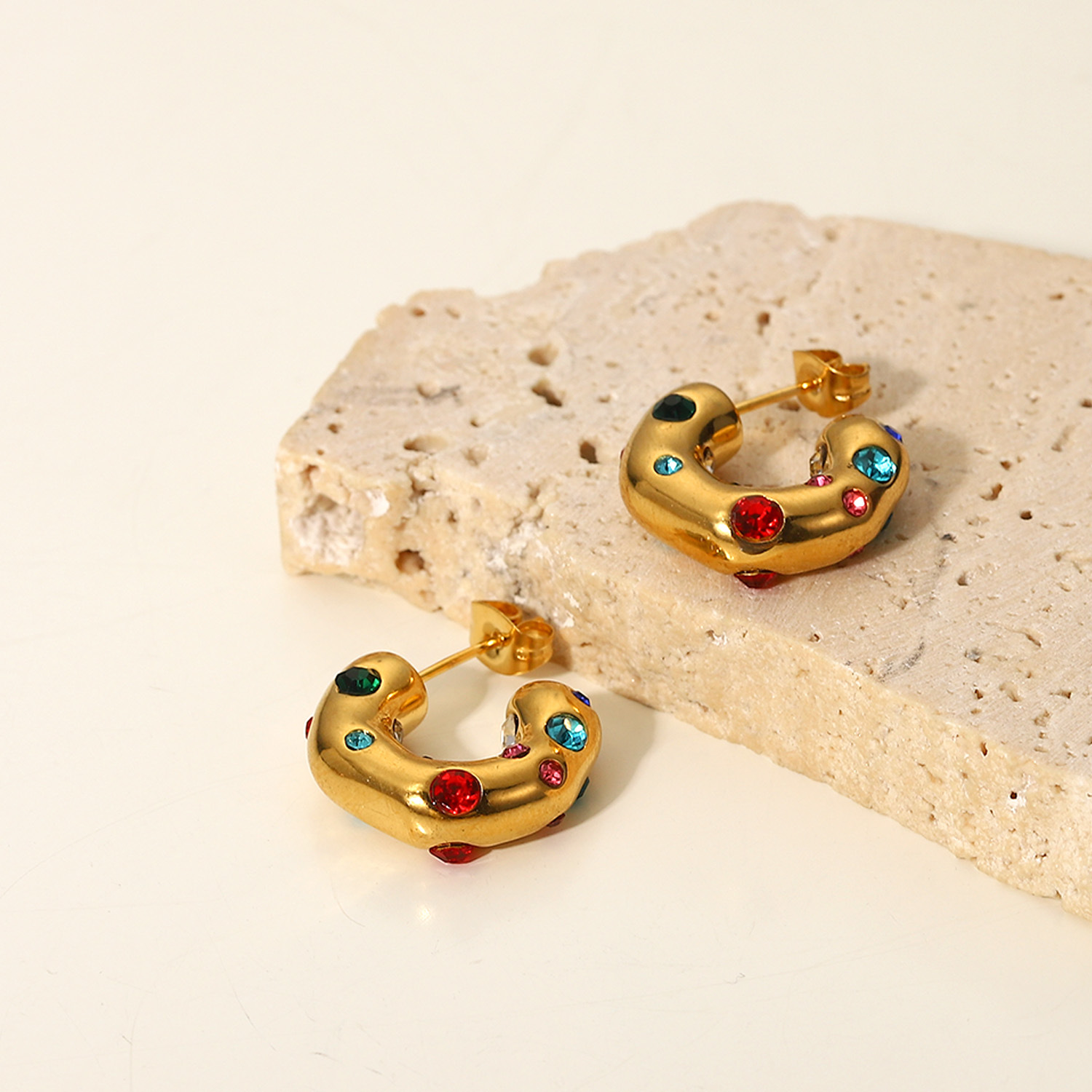 Heteroideus Shape 18k Gold Plate Stainless Steel Earring with Colored Crystals Inaly Setting