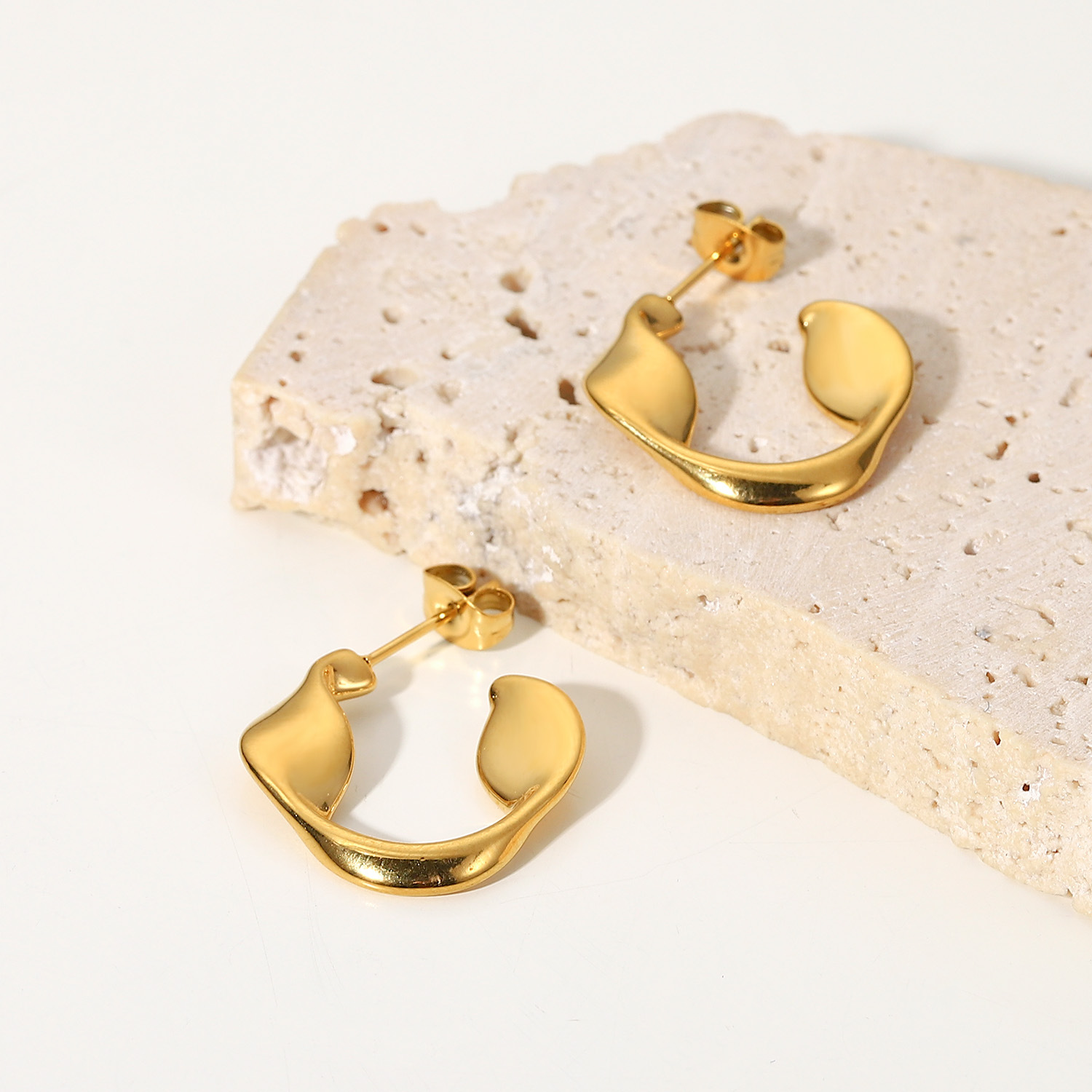 Fashion and Simple style Earring, Mobius Band Style Stainless Steel  Earring