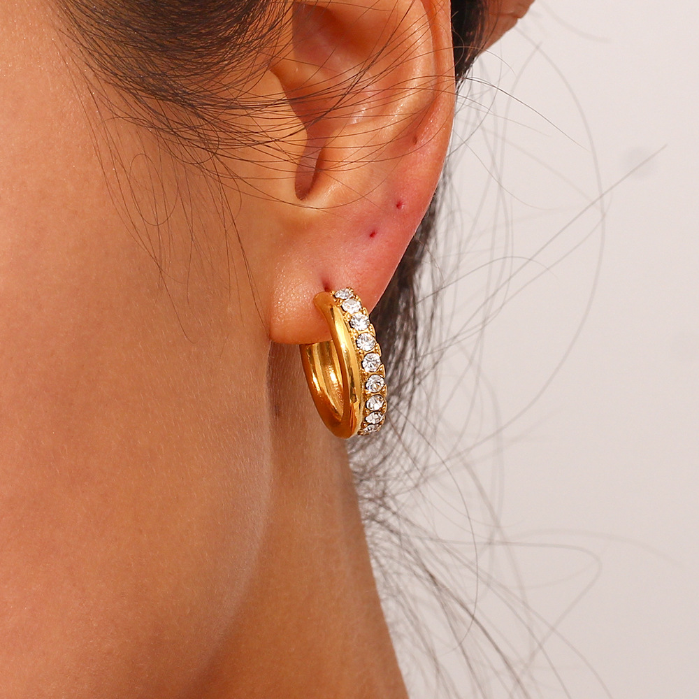 LICA JEWELRY Light luxury temperament pearl Earring accessories 18-karat gold plated stainless steel C shaped stone earrings