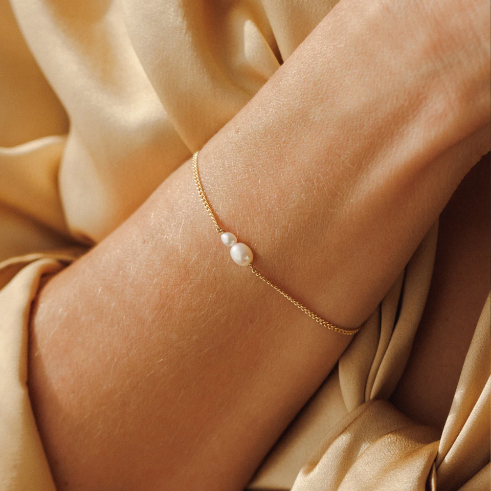 New natural freshwater pearl bracelet - Elegant and sophisticated jewelry, stylish and simple stainless steel bracelet