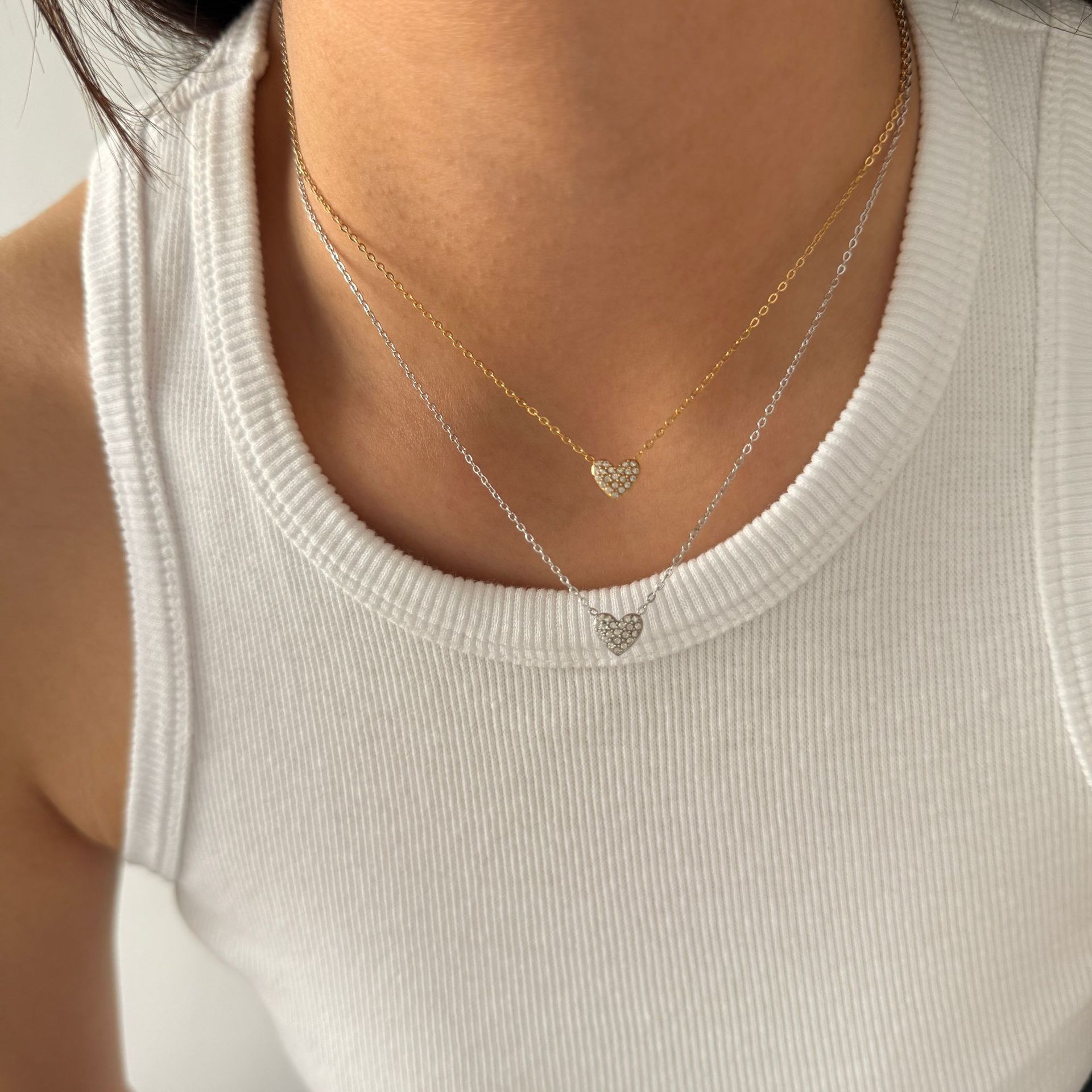 Stainless steel cross-border best-selling exquisite micro-set heart-shaped small bag necklace for women, fresh and versatile minimalist style accessory