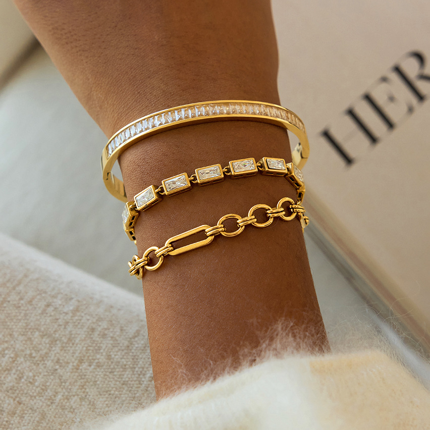 Stainless steel zircon bracelet - non-fading, luxurious and high-end jewelry, stainless steel, cross-border accessory, women's item