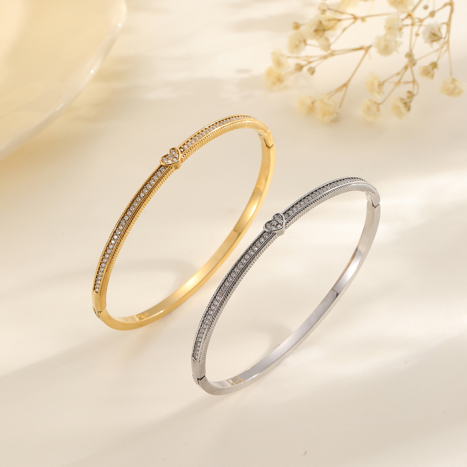 Love-filled row of zircon stainless steel 18K gold non-fading high-end unique small-sized versatile couple star-shaped bracelet