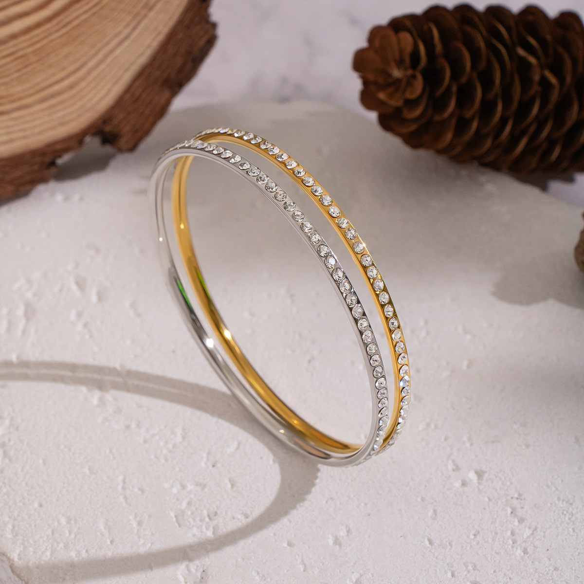 Round hoop bracelet with rhinestones, delicate and luxurious, high-end style, stainless steel, from Yiwu street market, small goods.